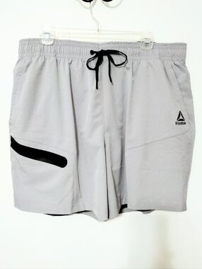 Reebok Men’s Light Gray Athletic Shorts with Black Trim